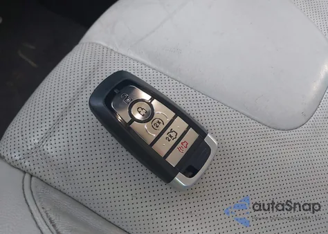 2017 Ford Edge Titanium z USA, uszkodzony, nr VIN 2FMPK3K97HBB05324